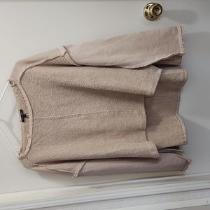 PAPERMOON brand. Long Sleeve,dropped shoulders, side-slits. Size S. 100% Cotton.